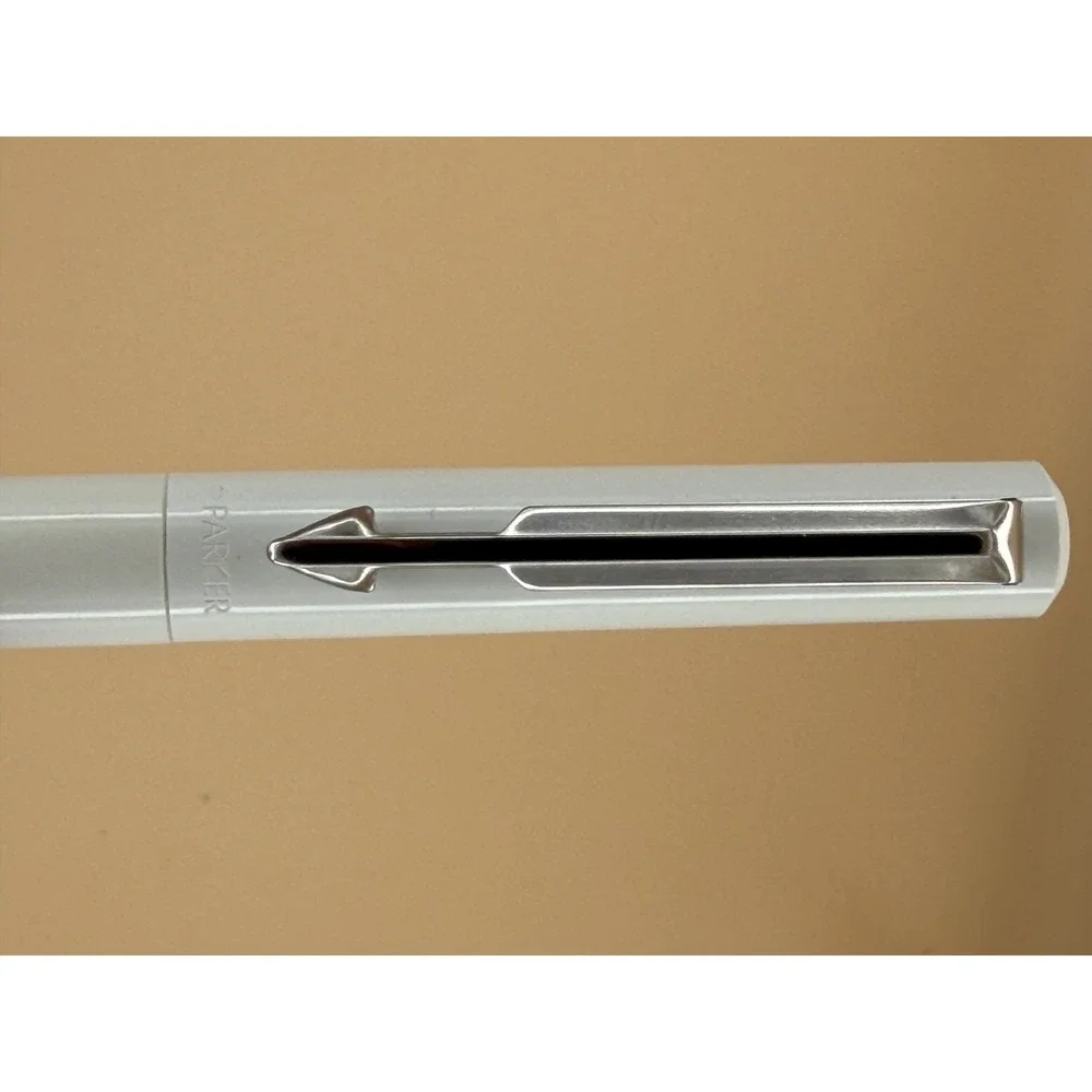 Parker Vector White Fountain Pen Chrome Trim Stainless Steel Nib